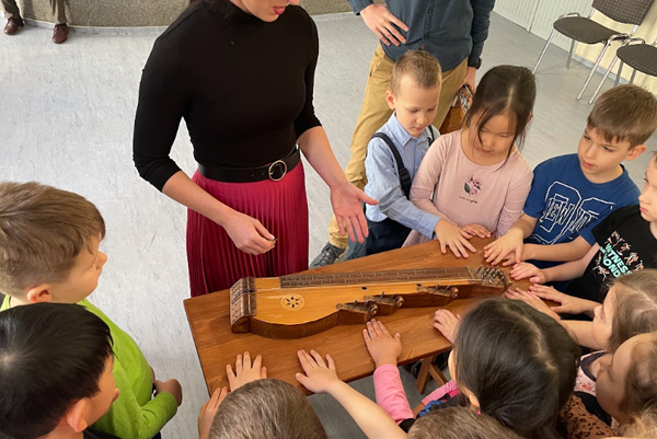 Gyermek és ifjúsági műsor